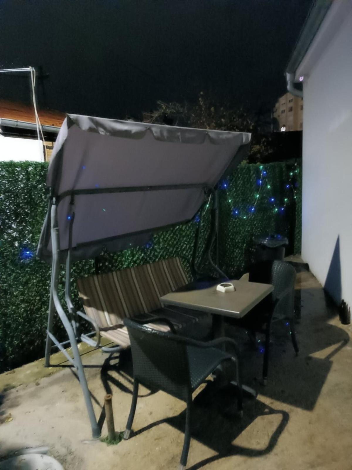 Adamovic Apartment Пирот Екстериор снимка